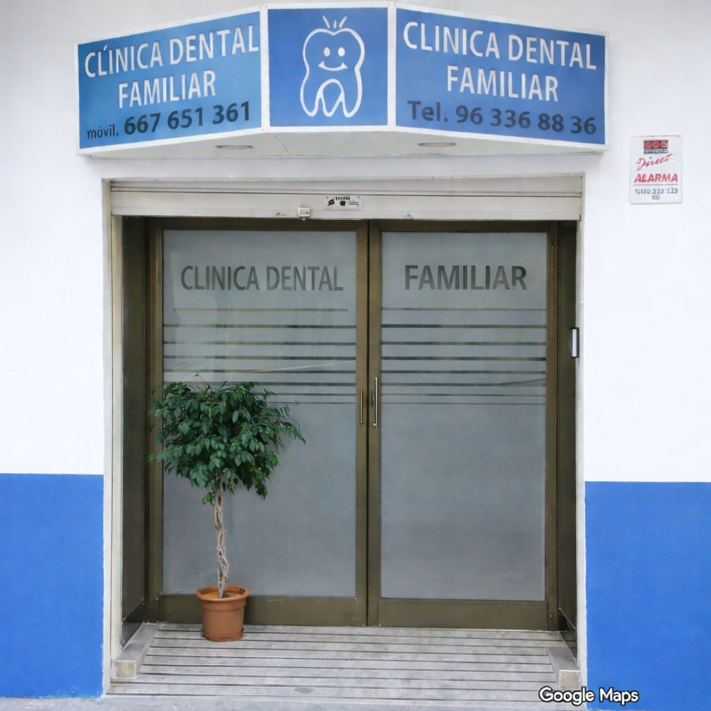 Fachada Clínica Dental Familiar en Massamagrell